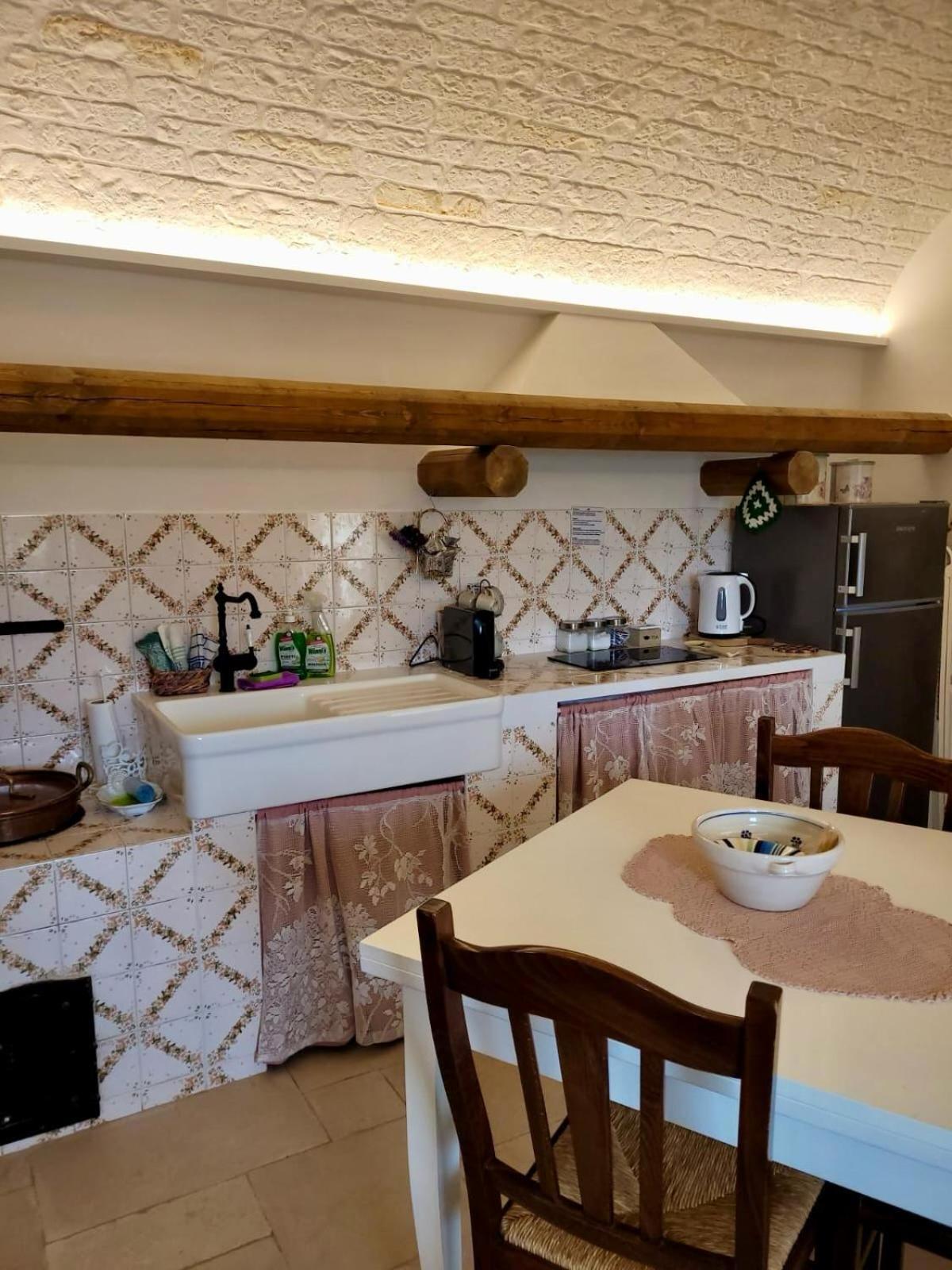 Valle D'Itria Trulli E Alcova Mikael Cisternino Exterior foto